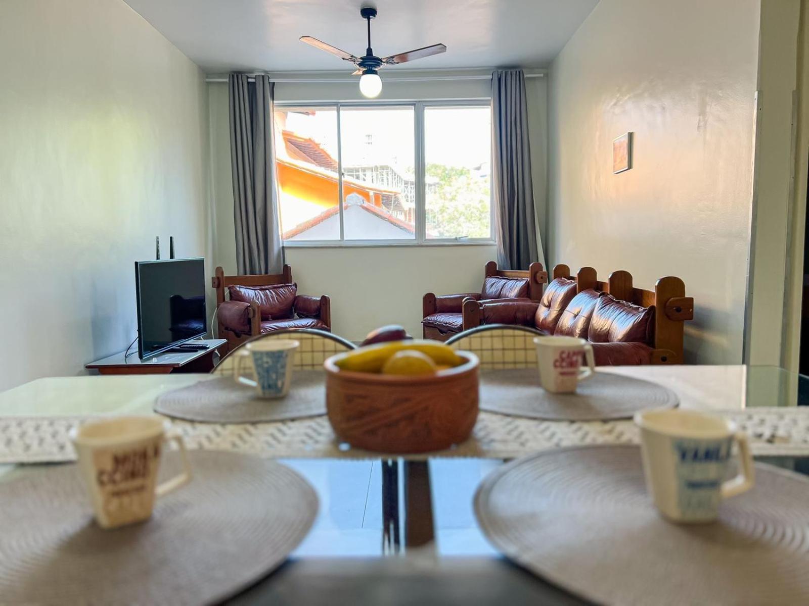 Apartamento Na Praia Do Forte - Poucos Passos Do Mar カボ・フリオ エクステリア 写真